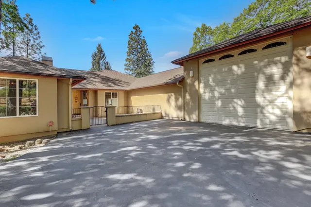 $999,000 | 10450 South Ponderosa Way, Rough and Ready, CA 95975
