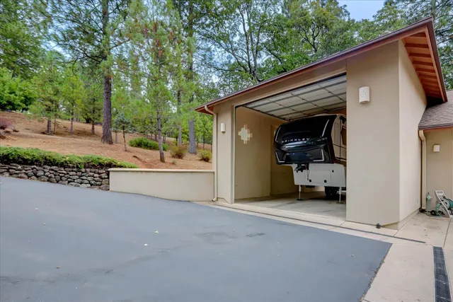 $999,000 | 10450 South Ponderosa Way, Rough and Ready, CA 95975