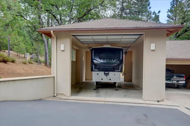 $999,000 | 10450 South Ponderosa Way, Rough and Ready, CA 95975