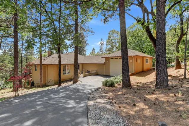 $999,000 | 10450 South Ponderosa Way, Rough and Ready, CA 95975