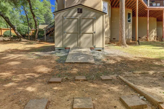 $999,000 | 10450 South Ponderosa Way, Rough and Ready, CA 95975