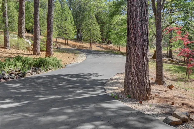$999,000 | 10450 South Ponderosa Way, Rough and Ready, CA 95975