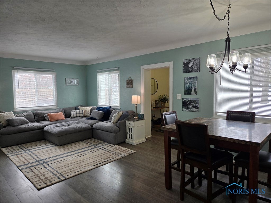 5502 Pawnee Road Toledo, OH 43613 - Photo 6 of 20 Gallery Image 6
