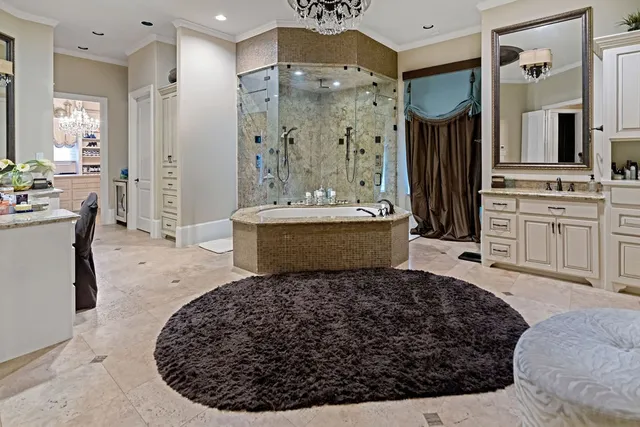 a view of a walk in closet