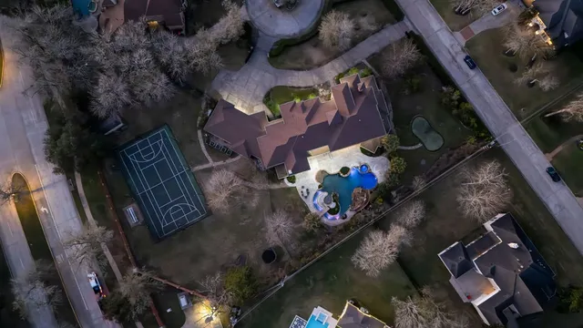 a view of multiple house