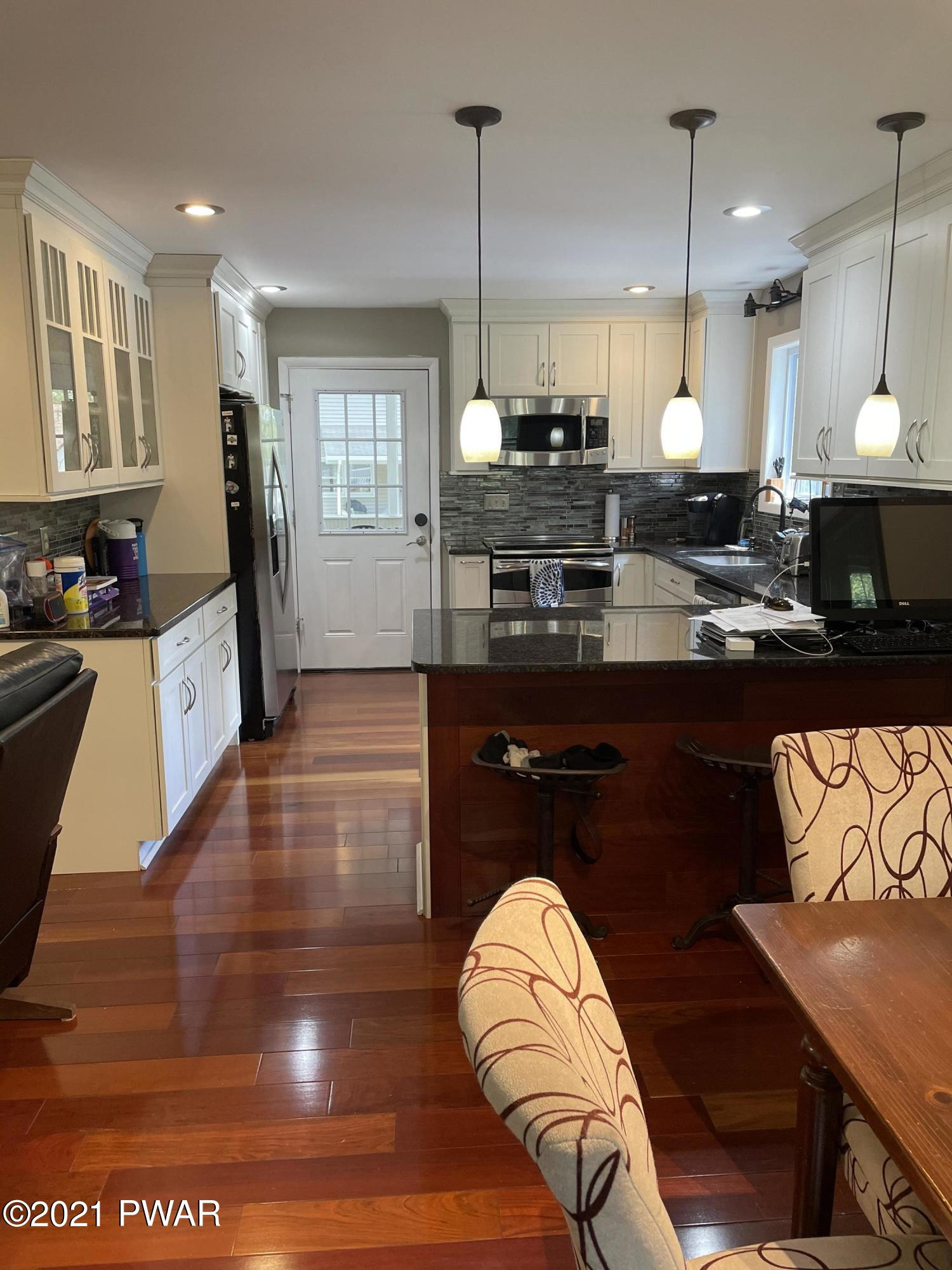 102 Elm Road Tafton, PA 18464 - Photo 6 of 42 128870E3-405C-4418-B6B5-3DFDB388E21D