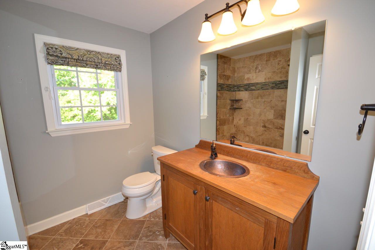 7 Mitchell Road Greenville, SC 29615 - Photo 12 of 21 Gallery Image 12