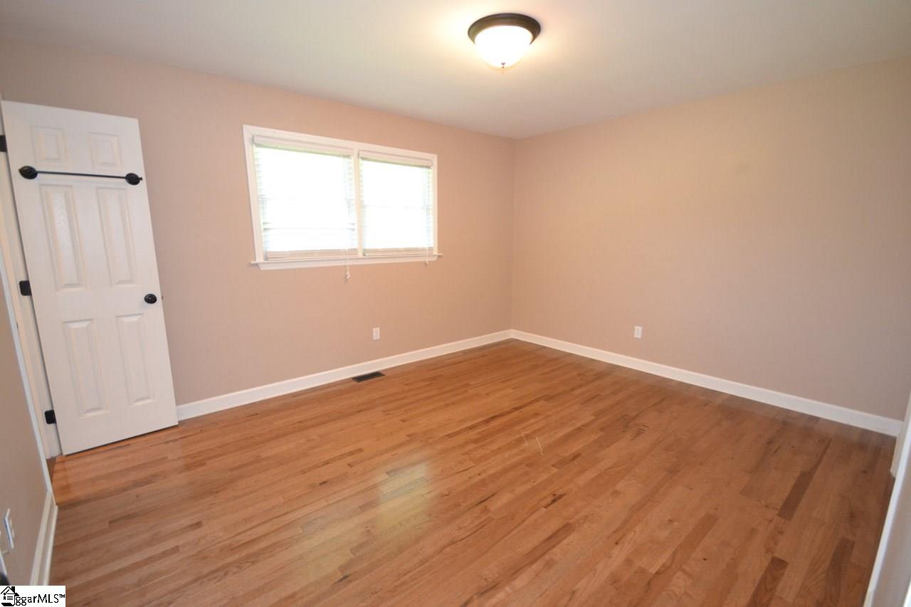 7 Mitchell Road Greenville, SC 29615 - Photo 16 of 21 Gallery Image 16