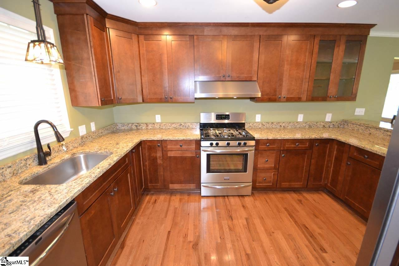 7 Mitchell Road Greenville, SC 29615 - Photo 3 of 21 Gallery Image 3