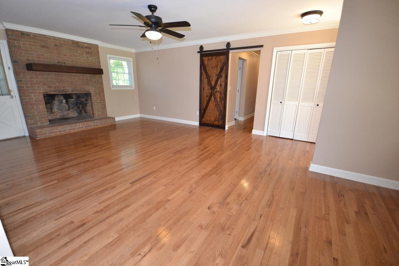 7 Mitchell Road Greenville, SC 29615 - Photo 5 of 21 Gallery Image 5