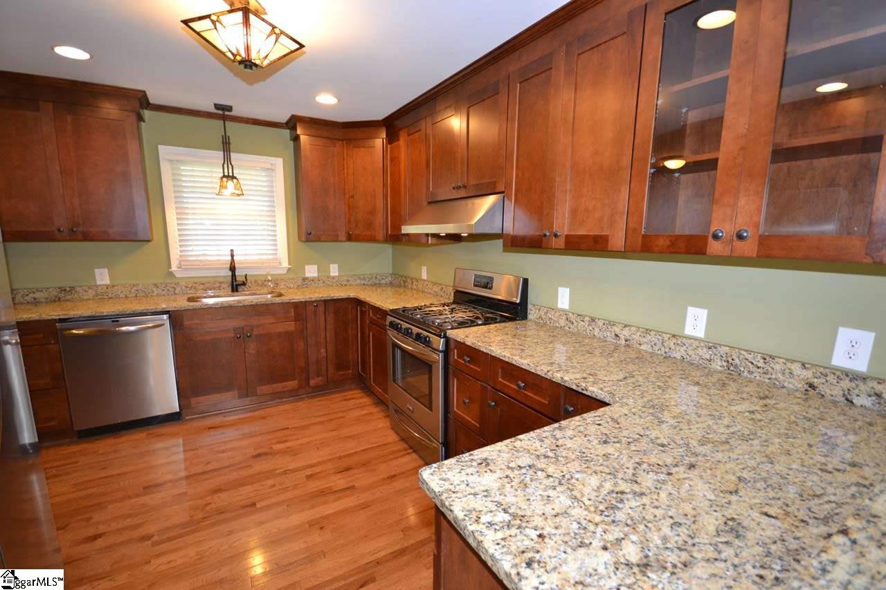 7 Mitchell Road Greenville, SC 29615 - Photo 10 of 21 Gallery Image 10