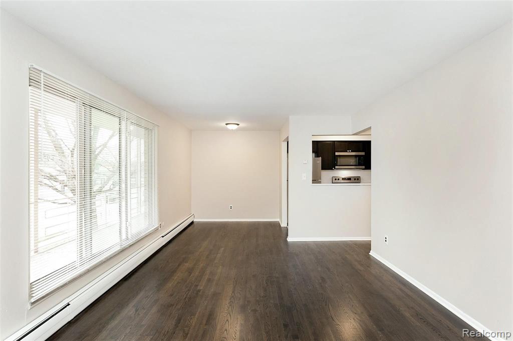 3314 Greenfield Road, Unit 10 Royal Oak, MI 48073 - Photo 2 of 17
