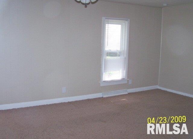 710 Southwest 3rd Street Aledo, IL 61231 - Photo 4 of 7 Gallery Image 4