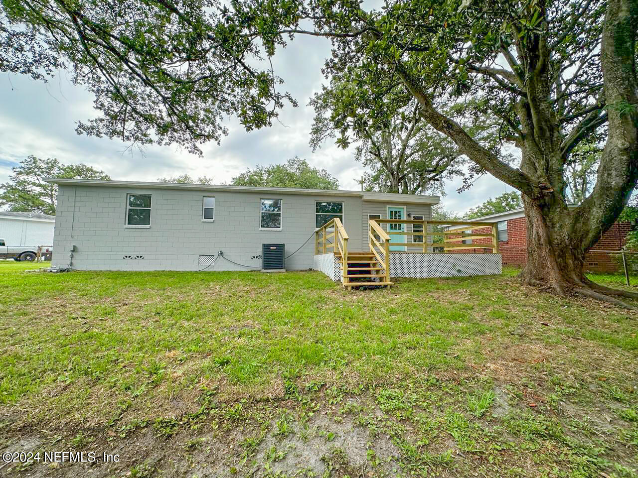 2401 Lotus Road East Jacksonville, FL 32211 - Photo 24 of 26 IMG-20240523-WA0027