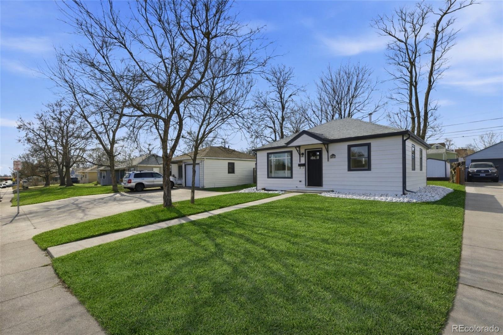 4955 Zuni Street Denver, CO 80221 - Photo 2 of 24