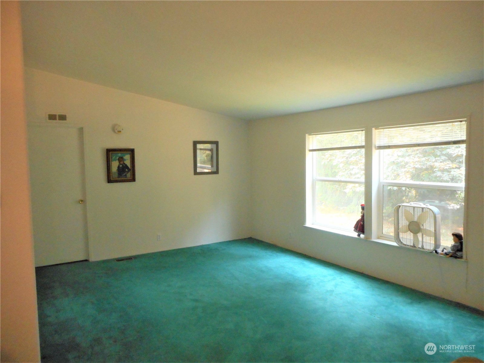 19817 Mac Road Granite Falls, WA 98252 - Photo 5 of 17 a view of an empty room with a window