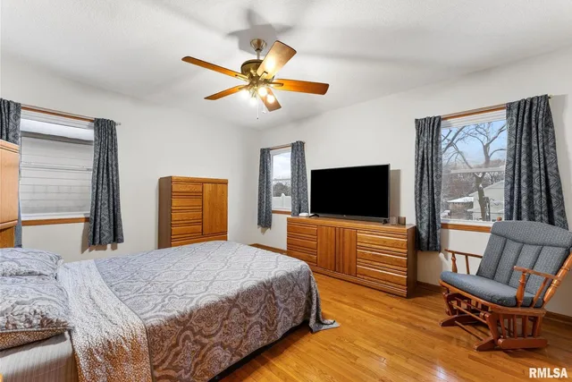 $267,500 | 2530 37th Avenue, Rock Island, IL 61201