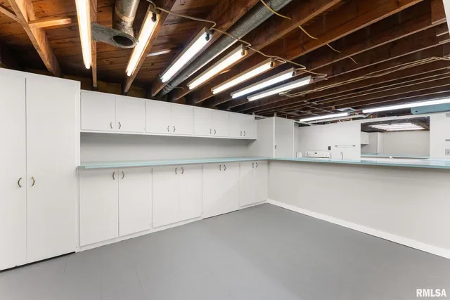 $267,500 | 2530 37th Avenue, Rock Island, IL 61201