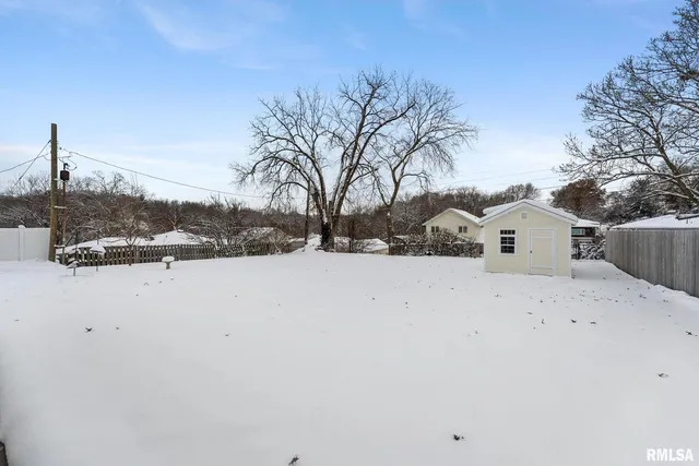 $267,500 | 2530 37th Avenue, Rock Island, IL 61201