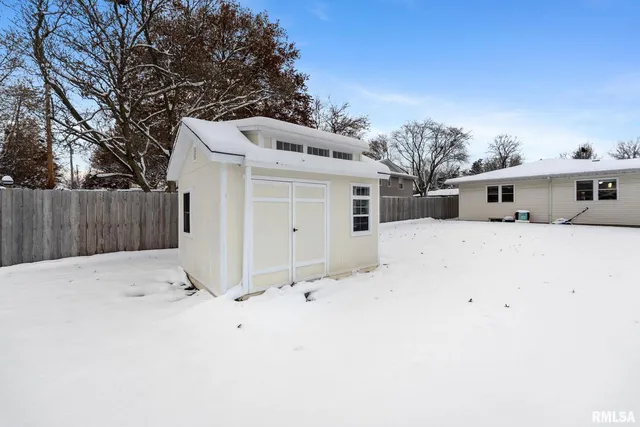 $267,500 | 2530 37th Avenue, Rock Island, IL 61201