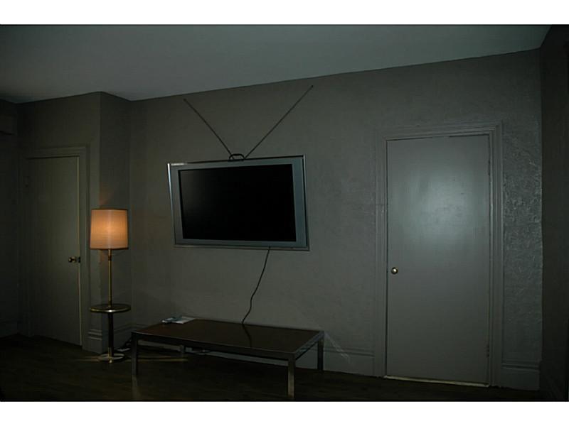522 Keystone Street Pittsburgh, PA 15215 - Photo 4 of 24 Living Room. T.V. will stay with the house