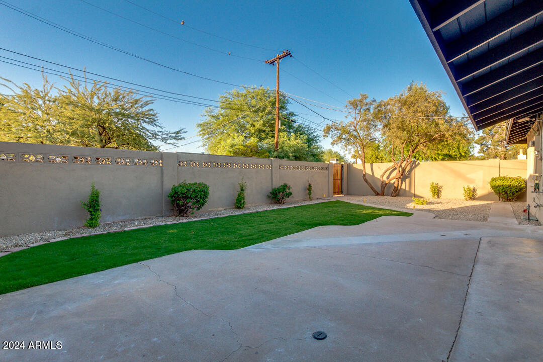 554 West 19th Street Tempe, AZ 85281 - Photo 45 of 48 36-19th