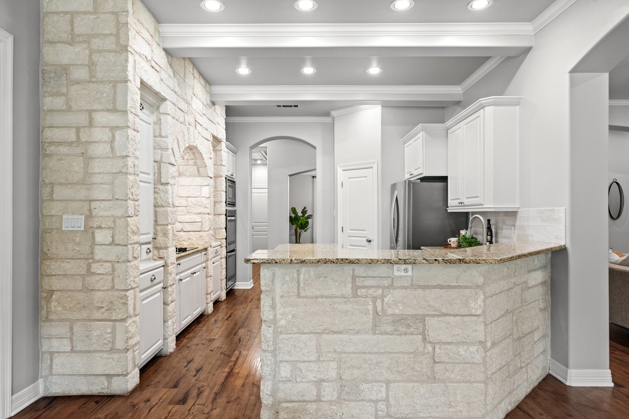 806 Overlook Bend Leander, TX 78641 - Photo 14 of 39