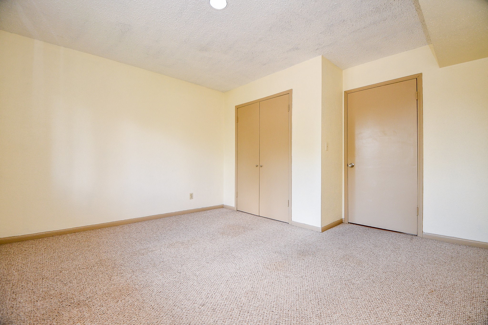 6533 Bayou Glen Road Houston, TX 77057 - Photo 18 of 19 a view of an empty room