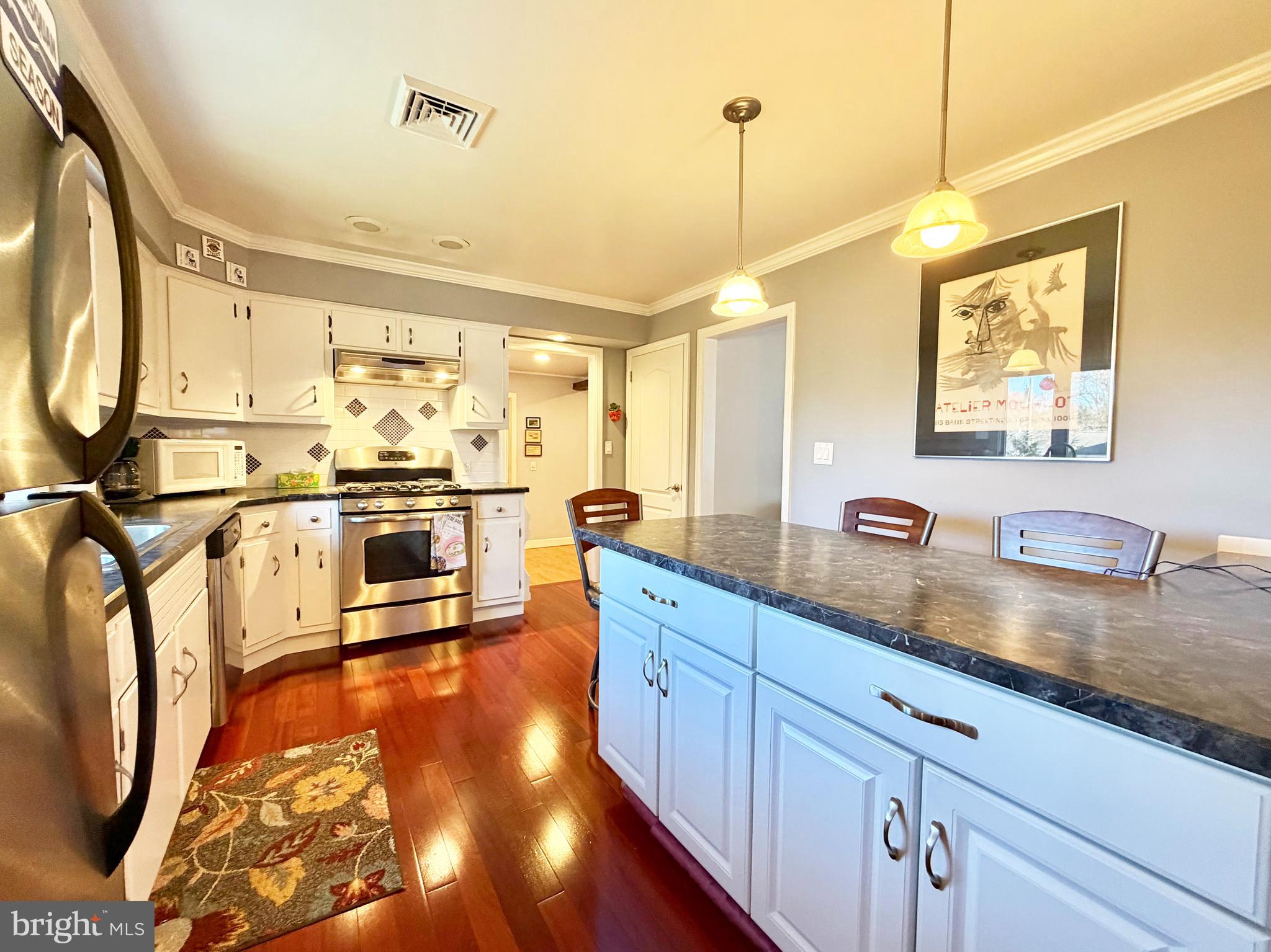 5 Holmes Road Cranbury, NJ 08512 - Photo 6 of 24