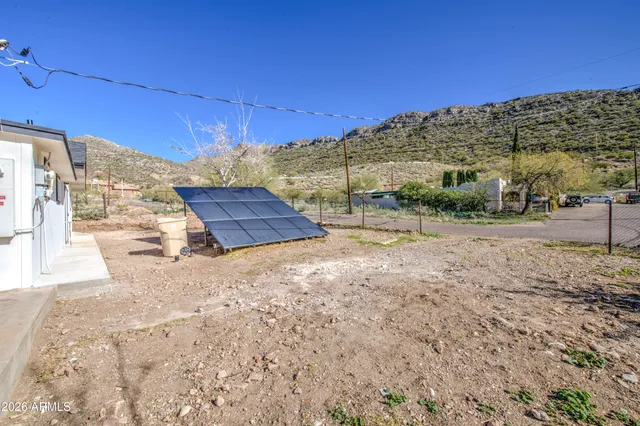 $300,000 | 300 North Magma Avenue, Superior, AZ 85173