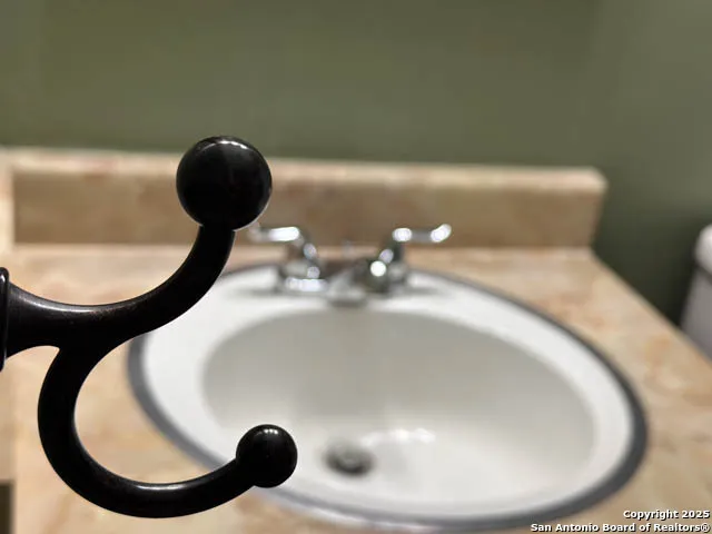 $1,400 | 123 Meadow Lark, Converse, TX 78109