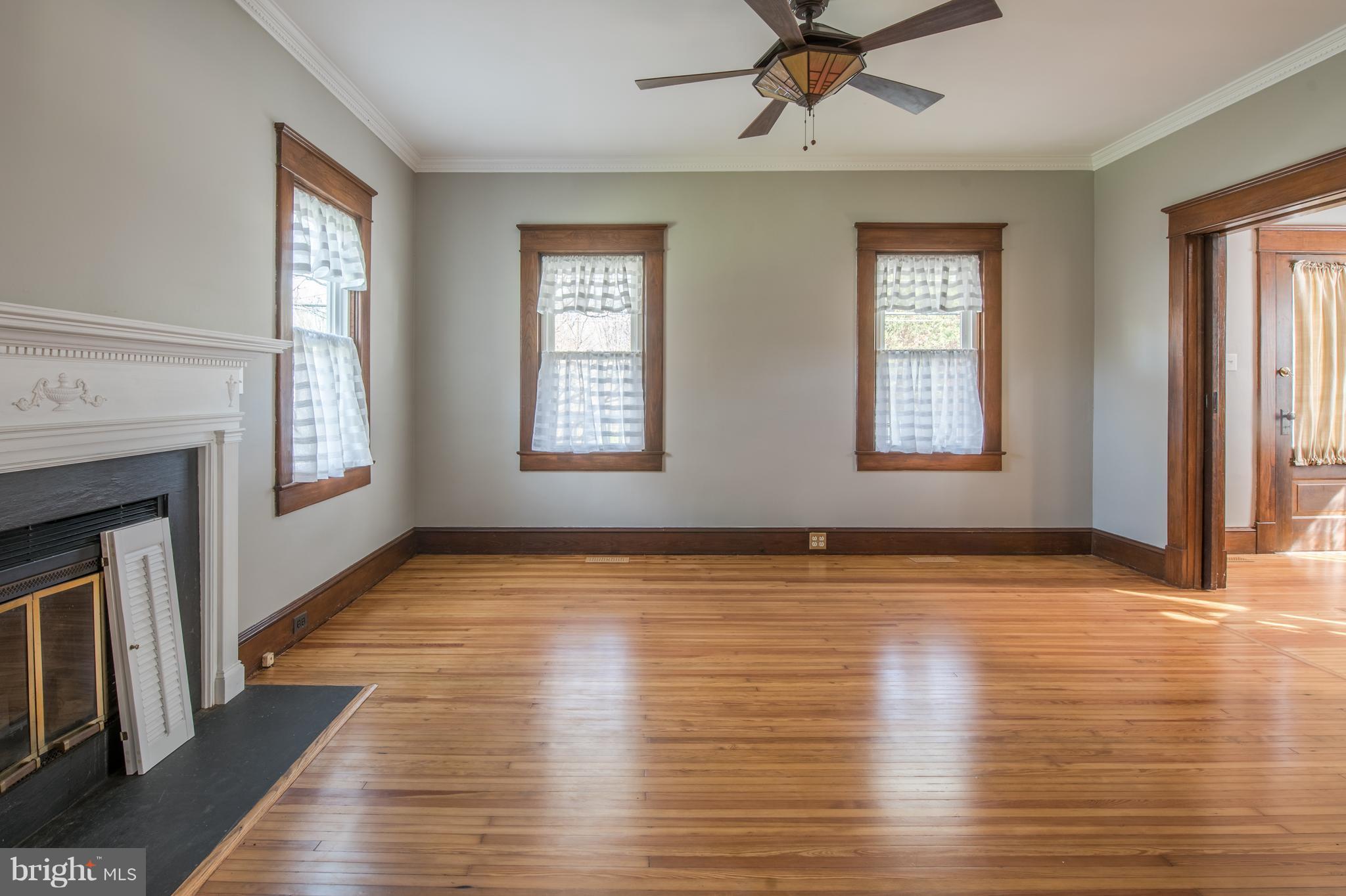2308 Sandymount Road Finksburg, MD 21048 - Photo 6 of 30 Living Room