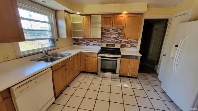 $73,900 | 2220 South Selby Street, Marion, IN 46953