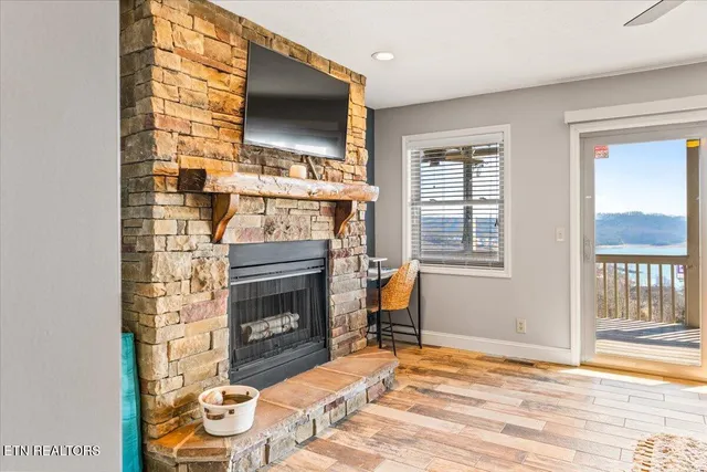 $449,900 | 470 Deerfield Landing Road, Unit 8C, La Follette, TN 37766