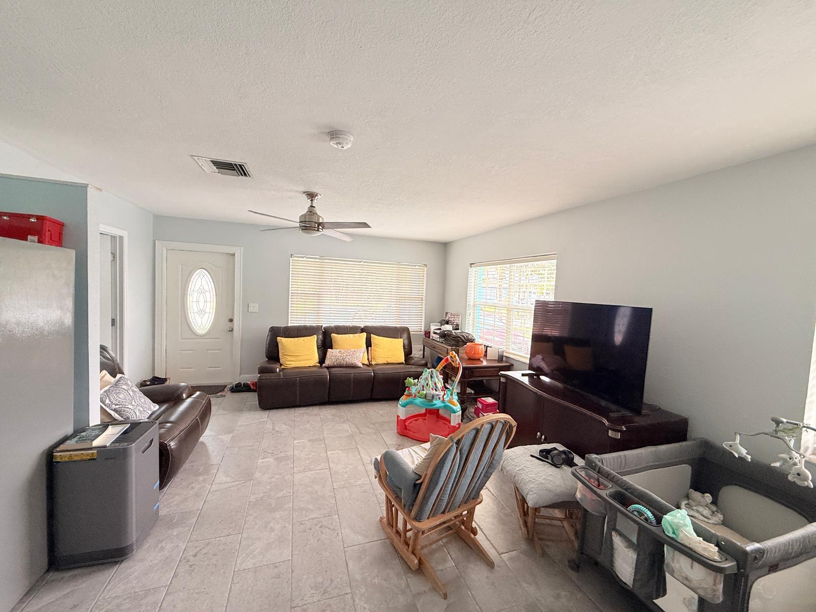 320 West 29th Street Riviera Beach, FL 33404 - Photo 6 of 28 18
