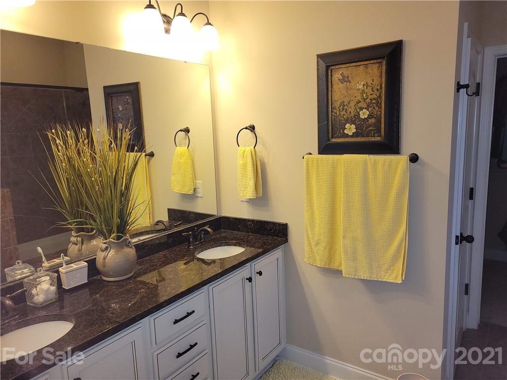 9003 Inverness Bay Road Charlotte, NC 28278 - Photo 12 of 21 Gallery Image 12
