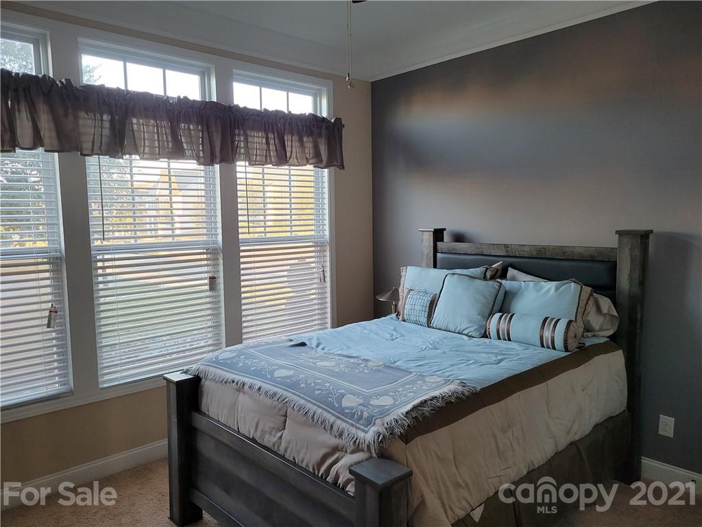 9003 Inverness Bay Road Charlotte, NC 28278 - Photo 15 of 21 Gallery Image 15
