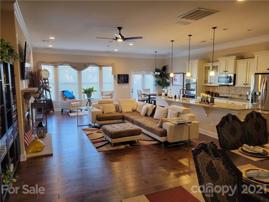 9003 Inverness Bay Road Charlotte, NC 28278 - Photo 6 of 21 Gallery Image 6
