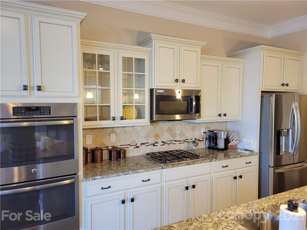 9003 Inverness Bay Road Charlotte, NC 28278 - Photo 9 of 21 Gallery Image 9