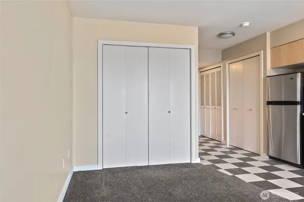 $1,695 | 1100 106th Avenue Northeast, Unit 508, Bellevue, WA 98004