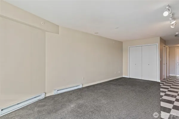 $1,695 | 1100 106th Avenue Northeast, Unit 508, Bellevue, WA 98004