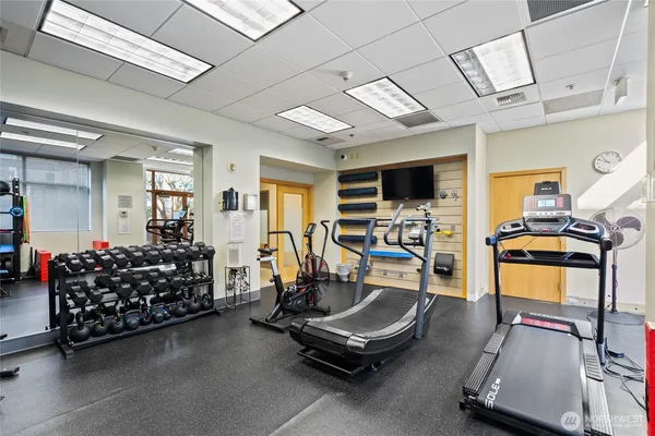 $1,695 | 1100 106th Avenue Northeast, Unit 508, Bellevue, WA 98004