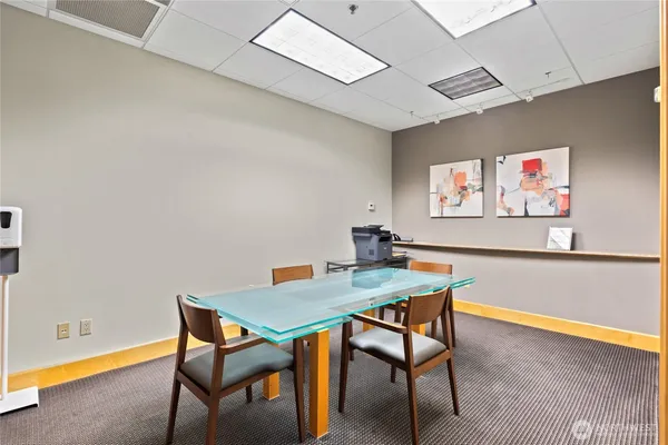 $1,695 | 1100 106th Avenue Northeast, Unit 508, Bellevue, WA 98004