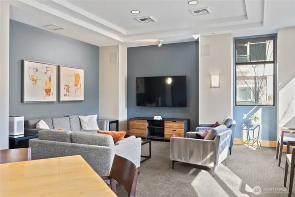 $1,695 | 1100 106th Avenue Northeast, Unit 508, Bellevue, WA 98004