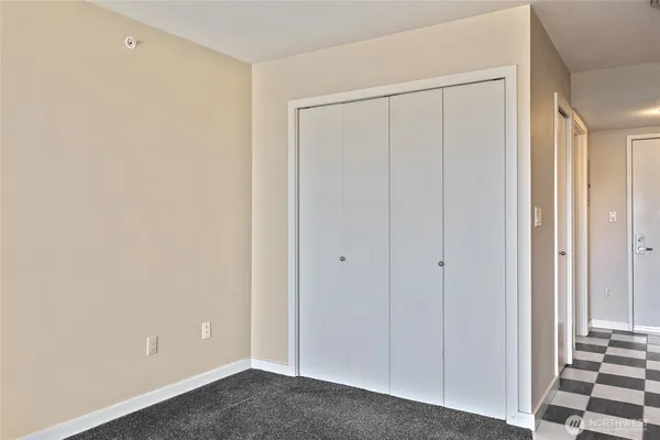 $1,695 | 1100 106th Avenue Northeast, Unit 508, Bellevue, WA 98004