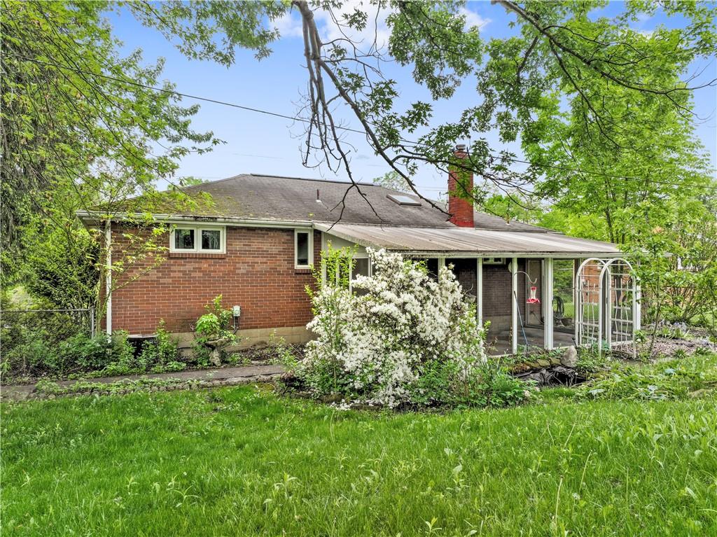 2207 North Forest Grove Road Coraopolis, PA 15108 - Photo 28 of 32 Gallery Image 28