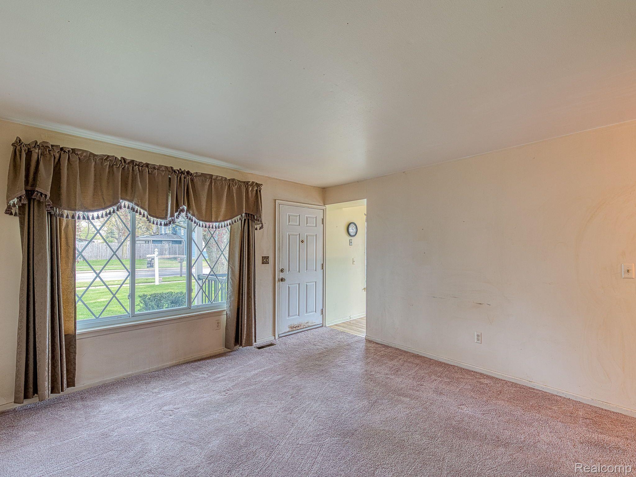 596 North Harris Road Ypsilanti, MI 48198 - Photo 6 of 27 Gallery Image 6