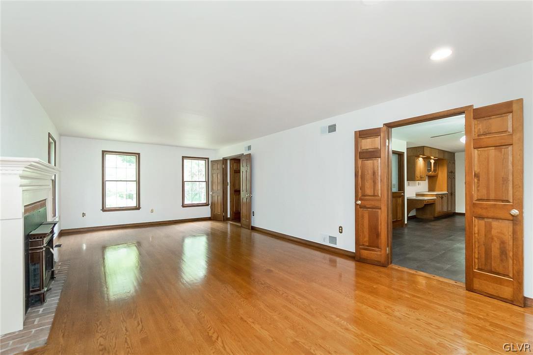 2251 Brunner Road Emmaus, PA 18049 - Photo 22 of 49 Living Room