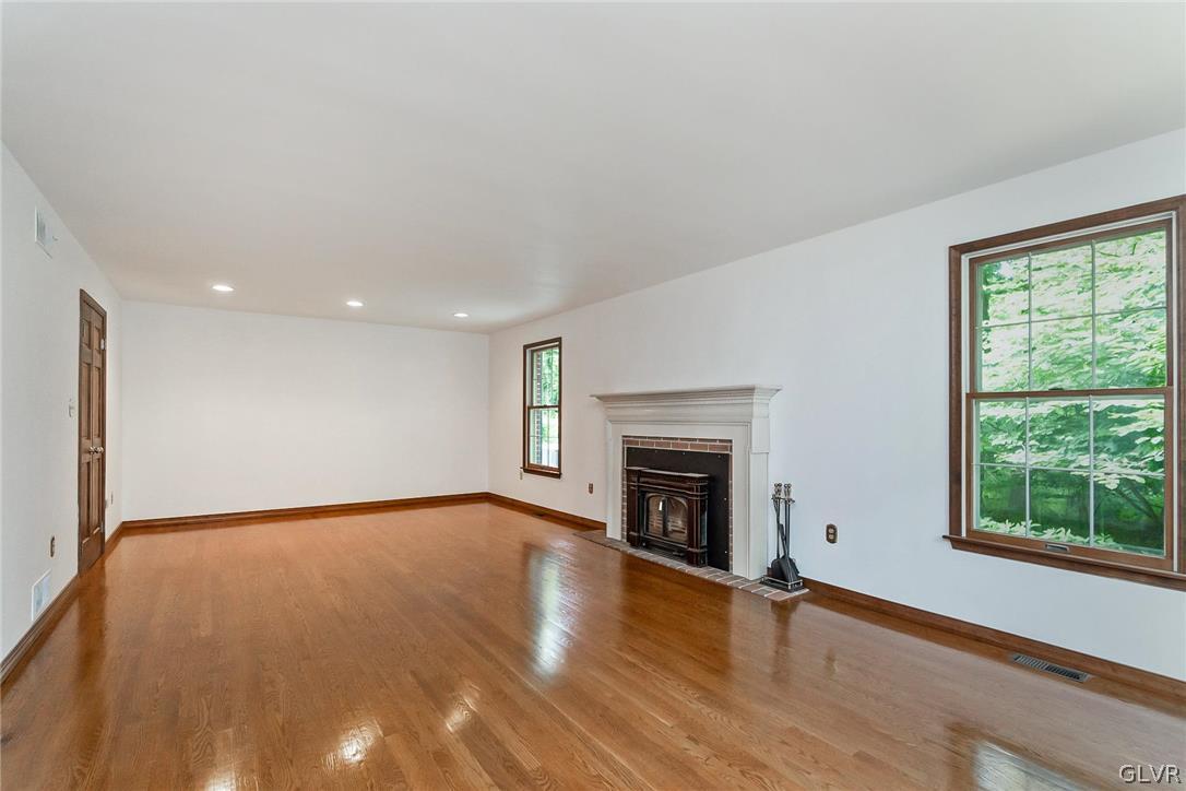 2251 Brunner Road Emmaus, PA 18049 - Photo 25 of 49 Living Room