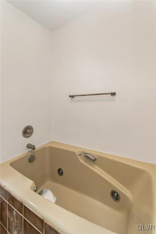 2251 Brunner Road Emmaus, PA 18049 - Photo 46 of 49 Jetted Tub